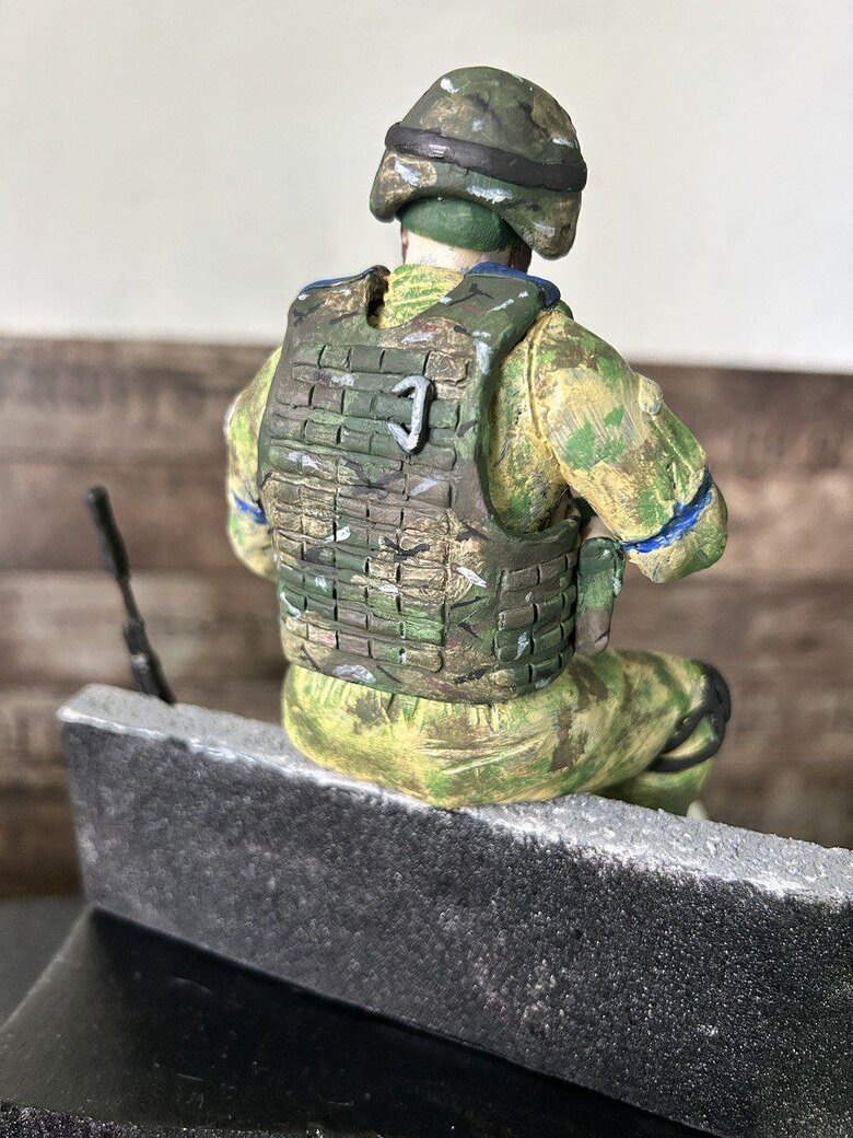 Стартувала виставка СТАЛЬ ПЕРЕМОГИ: Люди, що творять долю України. Серед експозицій - діорама, присвячена захиснику Маріуполя, полковнику СБУ Василю Богачу 05