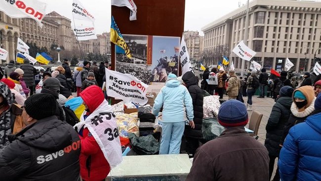 Протест ФОПов: на Майдане новые конфликты митингующих с полицией из-за палаток и пенопласта 01 Протест ФОПов: на Майдане новые конфликты митингующих с полицией из-за палаток и пенопласта 01