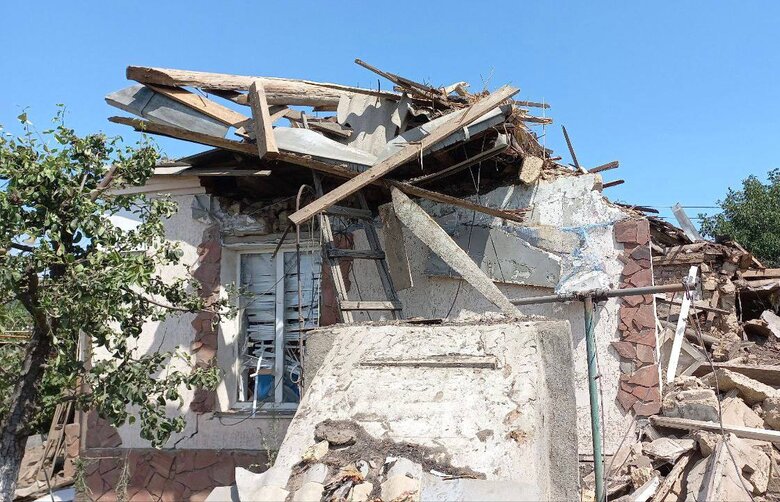 Consequences of morning rocket attack on Mykolaiv 01