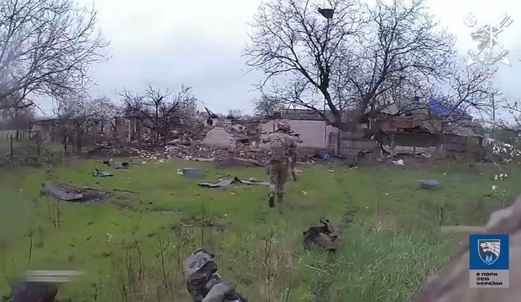 Special forces from 8th Special Operations Forces took three Russian soldiers prisoner during Operation ’Vivaldi’. VIDEO