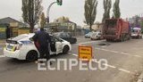 Сміттєвоз на смерть збив чоловіка на пішохідному переході в Києві. ВІДЕО+ФОТО