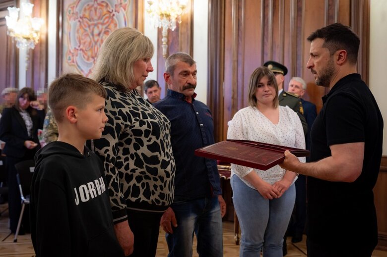 нагородження сімей загиблих воїнів ССО