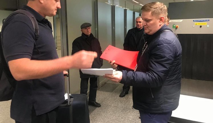 Прокуроры вручили главе Госрезерва Мосийчуку обвинительный акт. ФОТОрепортаж