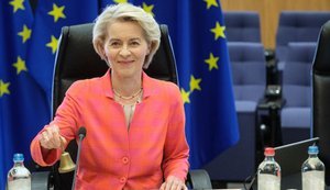 Літак з президенткою Єврокомісії був змушений до аварійної посадки: Росія знову втручається в GPS