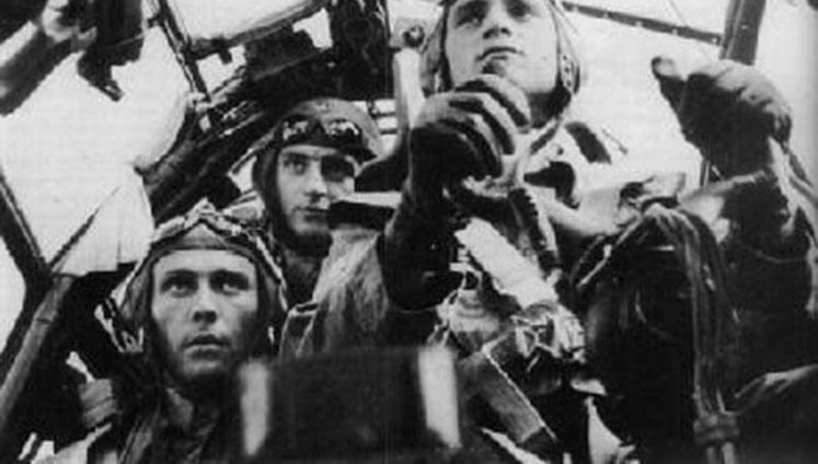 "Они сражались за Родину": В России вывесили плакат ко Дню Победы с пилотами Люфтваффе. ФОТО