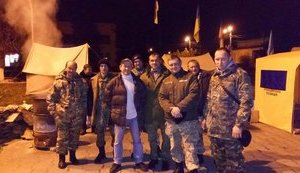 В Ракитном протестуют военнослужащие из-за невыполнения чиновниками законов, касающихся участников АТО. ФОТОрепортаж