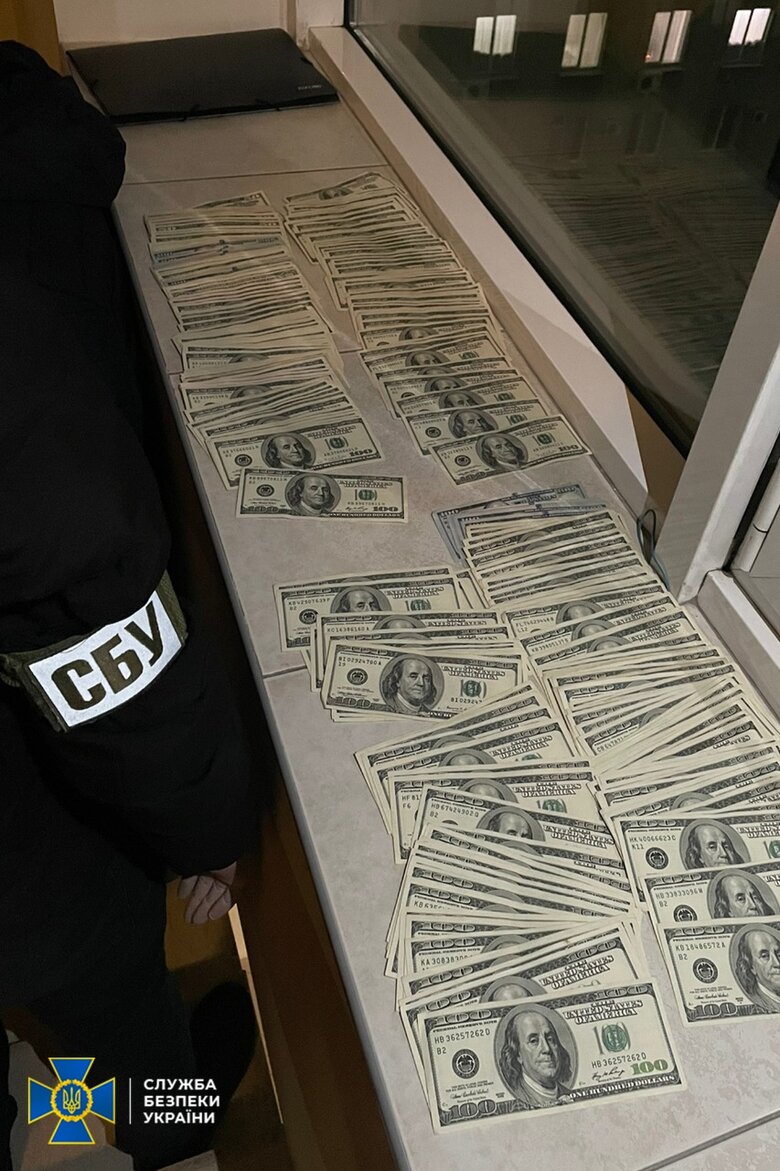 Затримано заступника Одеської ОВА, який за $35 тис. хотів відмазати підлеглого від тюрми, - СБУ 08