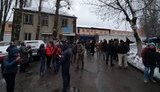 Активисты продолжают дежурить под Лукьяновским СИЗО, чтобы не допустить вывоза экс-беркутовцев. ФОТОрепортаж