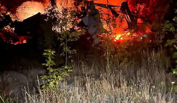 Ворог вночі вдарив по Чугуєву: поцілив у непрацююче підприємство
