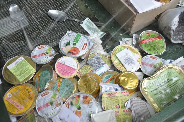 Кресло-катапульта, образцы снарядов и личные вещи рашистов: На Андреевском спуске открылась благотворительная выставка Спротив-2022 85 Кресло-катапульта, образцы снарядов и личные вещи рашистов: На Андреевском спуске открылась благотворительная выставка Спротив-2022 85