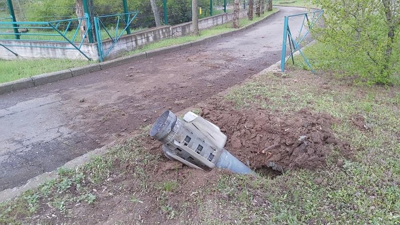 During night attack on Mykolaiv two rockets hit local zoo 03