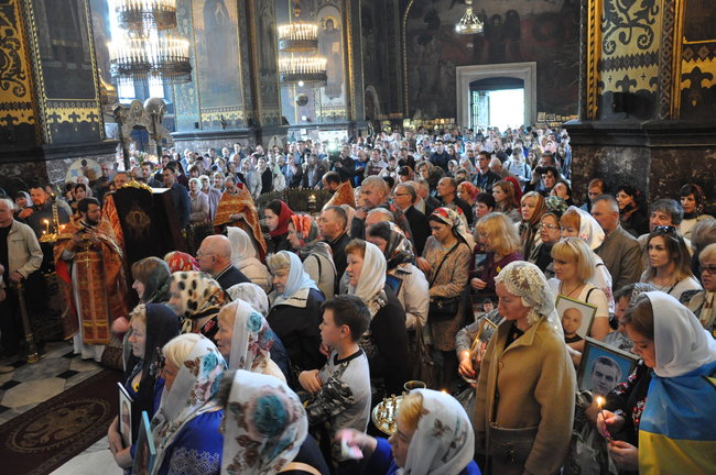 Матері загиблих захисників України пройшли центром Києва 12