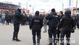 55 человек, причастных к беспорядкам на рынке "Барабашово", задержаны в Харькове, - полиция. ФОТО