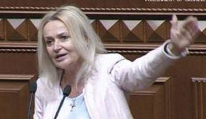 Вы рабами так и остались - вы используете язык оккупационного государства, - Фарион - "регионалам" и коммунистам в Раде. ВИДЕО