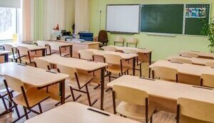 "Школа офлайн": Міносвіти впроваджує комплексну політику для повернення 300 000 учнів до очного навчання