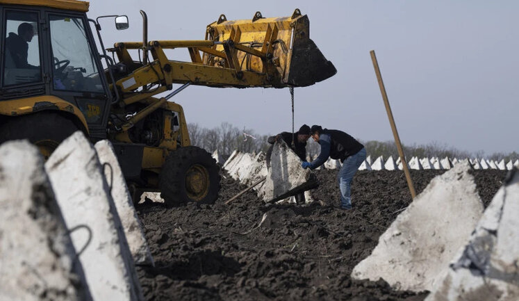 Суспільство не може контролювати зловживання на будівництві фортифікацій. Хто за це відповідає?