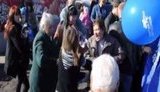 Slavyansk Residents Fight Over the Party of Regions