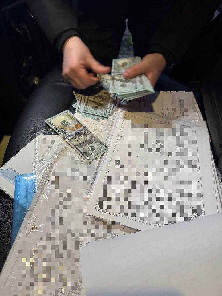 Схема незаконного переправлення чоловіків