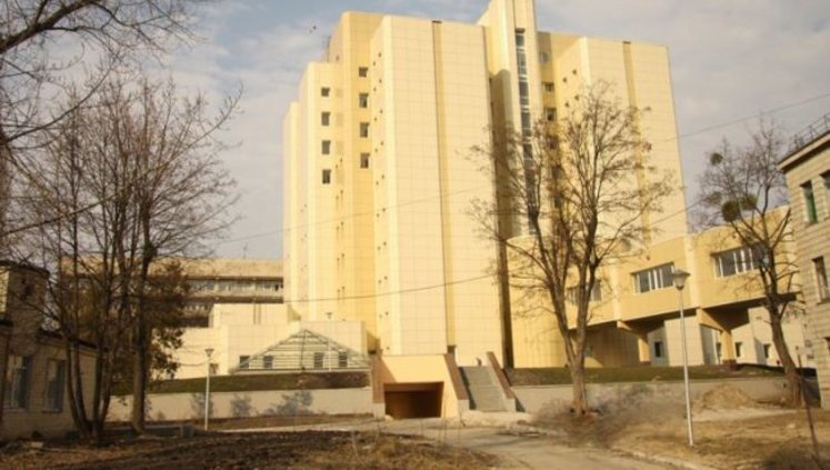 У кабінеті заступника директора Інституту раку знайшли прослушку