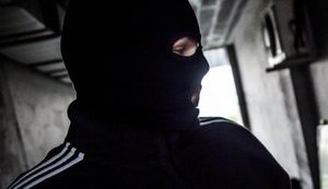 Неизвестные в балаклавах напали на судью в Ривном, - прокуратура