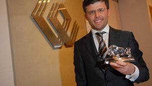 Веревский пытается узаконить покупку активов