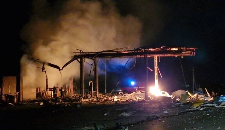 Війська РФ атакували дронами Одещину: під ударом три АЗС та енергооб’єкт. ФОТО
