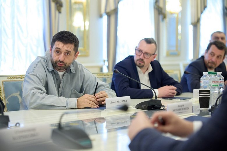 Зеленський зібрав представників фракції монобільшості Ради