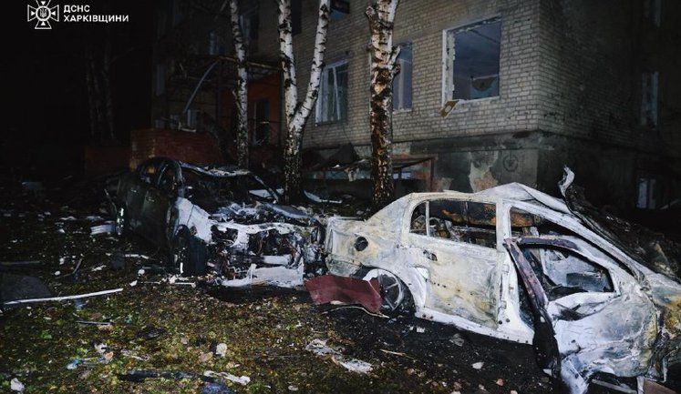 Окупанти завдали ракетного удару по Балаклії: загинула жінка, кількість постраждалих зросла до 10, серед них 4-річна дитина. ФОТОрепортаж (оновлено)