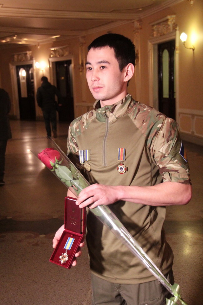 В Одессе воины-участники АТО из 28-й ОМБр получили государственные награды 02