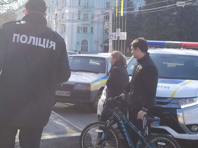 В центре Каменского подстрелили местного активиста Найду 07