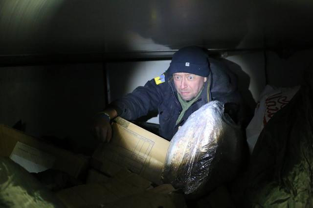 Волонтер із Литви Йонас Охман: Ми допомагаємо Україні не тільки з любові до українців. Таким чином ми захищаємо себе 07