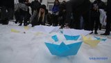 Акция в поддержку военнопленных украинских моряков прошла под посольством РФ в Киеве. ВИДЕО+ФОТОрепортаж