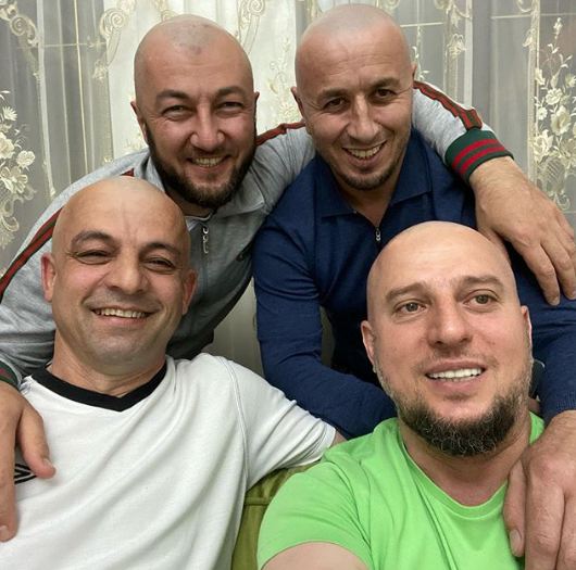 Кадиров через карантин підстригся налисо: приклад наслідували його чиновники 02