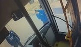 Двое пассажиров разбили стекло в автобусе из-за просьбы кондуктора надеть маски, - горсовет Кропивницкого. ВИДЕО