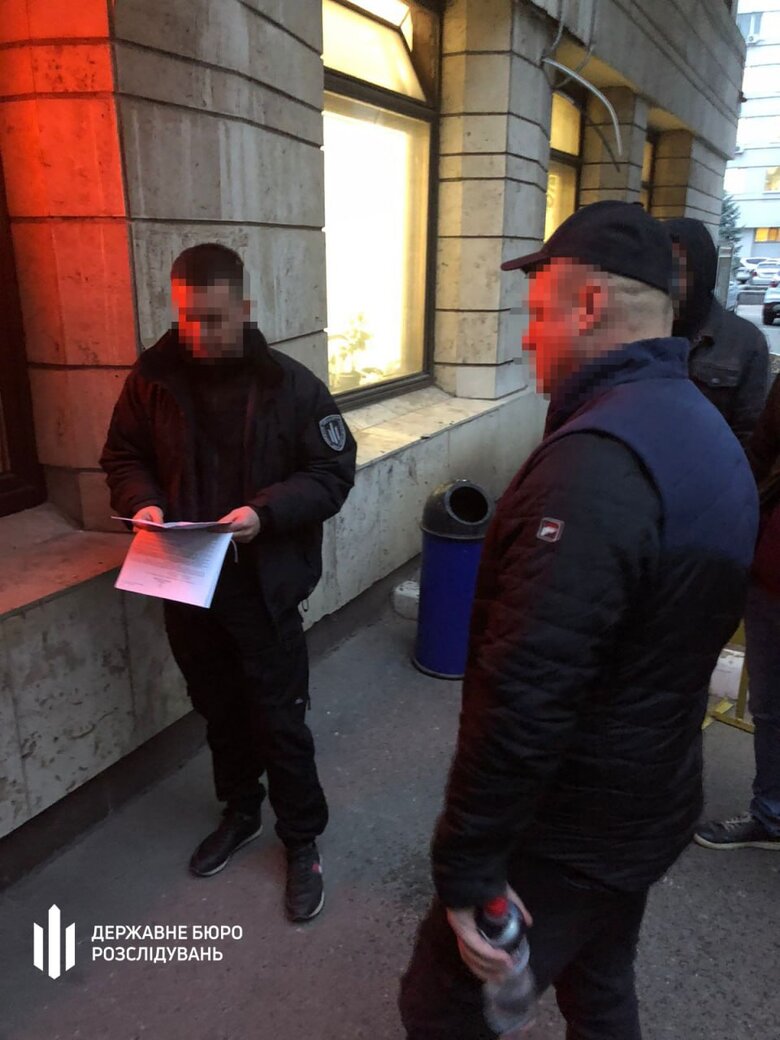 Командир військової частини змушував підлеглих будувати йому будинки: деталі