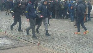Марш національної гідності відбувається в центрі Києва. ФОТОрепортаж+ВІДЕО (оновлено)