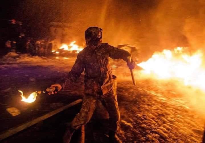 Діма, яка війна?! Тобі вісімнадцять! - Я піду! Я мушу там бути. Розмова із сім’єю Да Вінчі 08