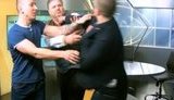 "Свободівець" Леонов у прямому ефірі намагався вдарити пропагандиста Коцабу за образу українських воїнів. ВIДЕО