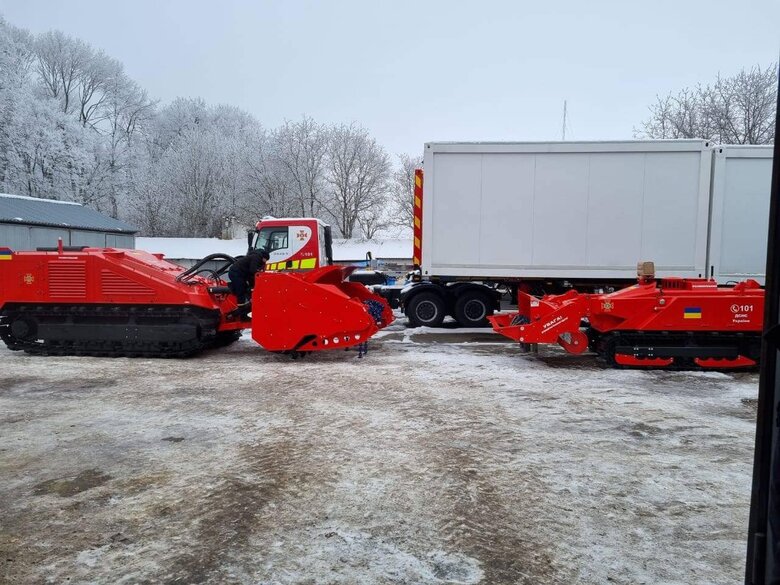 South Korea handed over 10 demining vehicles to SESU (State Emergency Service of Ukraine) 02