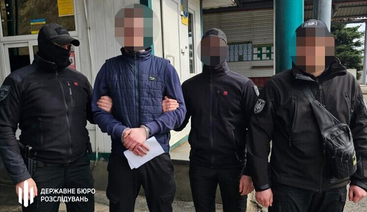 До України екстрадували військового, підозрюваного у скоєнні ДТП на Київщині, - ДБР. ФОТОрепортаж