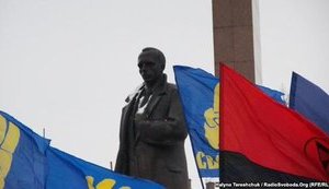Окружний адмінсуд скасував рішення Київради про найменування київських проспектів іменами Бандери і Шухевича