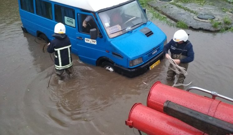 Over 60 towns and villages in Ukraine without electricity due to bad weather