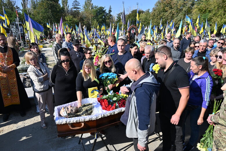 Із загиблим воїном штурмової роти 59-ї бригади Володимиром Іщенком попрощалися у Києві 13