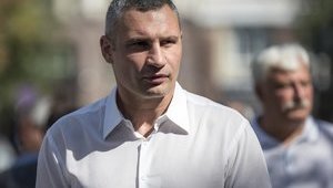 Суд оставил без рассмотрения иск Кличко против канала