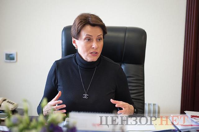 Нина Южанина: Представители среднего бизнеса говорят, что в последний год проблема не в налоговой милиции, сейчас другие структуры больше прессуют бизнес 02