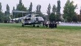 Поліція відправила в Покровськ вертоліт зі спецпризначенцями після сутичок під окружкомом. ФОТО