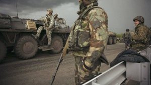 Пограничники и Нацгвардия ведут операцию по перекрытию границы. Захвачены около 10 КамАЗов террористов с оружием, - Аваков