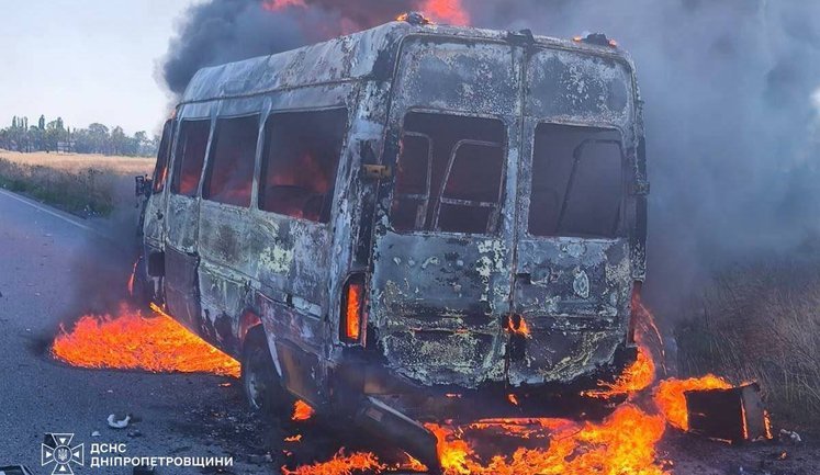 Occupiers struck minibus in Dnipropetrovsk region: seven people injured, two in serious condition. PHOTOS