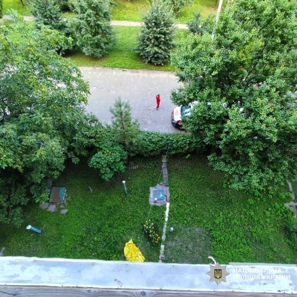 У Харкові дитина випала з вікна і розбилася