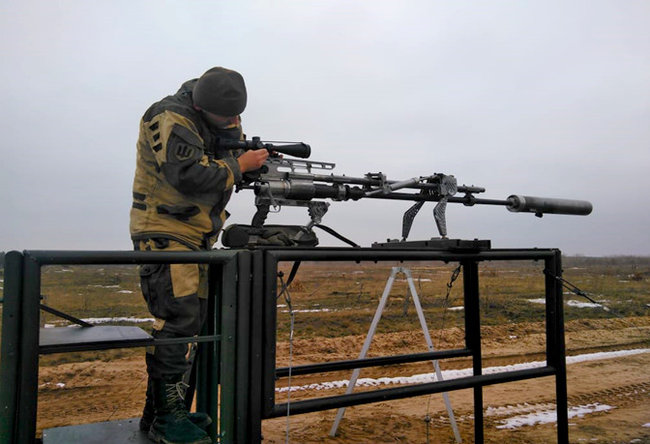 У ЗСУ продемонстрували можливості унікальної снайперської гвинтівки Нічний Хижак: дальність прицільного пострілу - 4 км 01